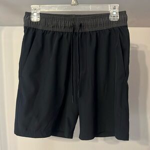 Men’s Leg3end workout shorts size M